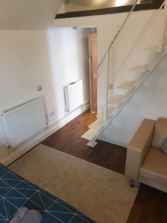 Mezzanine Studio Apartment London Exteriör bild