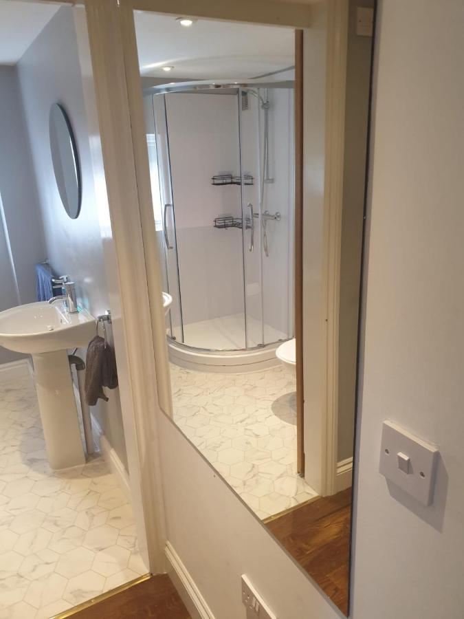 Mezzanine Studio Apartment London Exteriör bild
